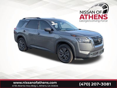 2023 Nissan Pathfinder SV