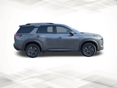 2023 Nissan Pathfinder SV